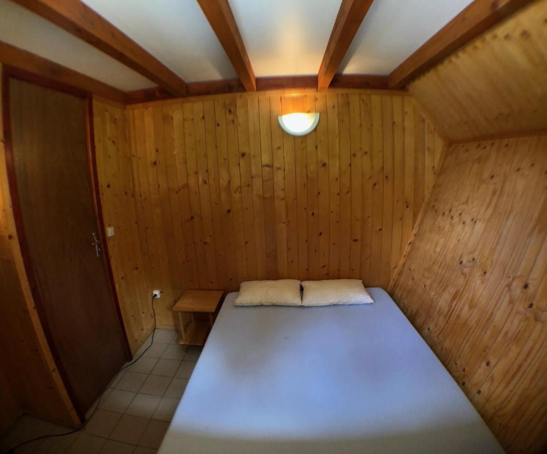 Chalet Dans Le Parc D'Un Manoir Du Xixeme Angles  Eksteriør billede